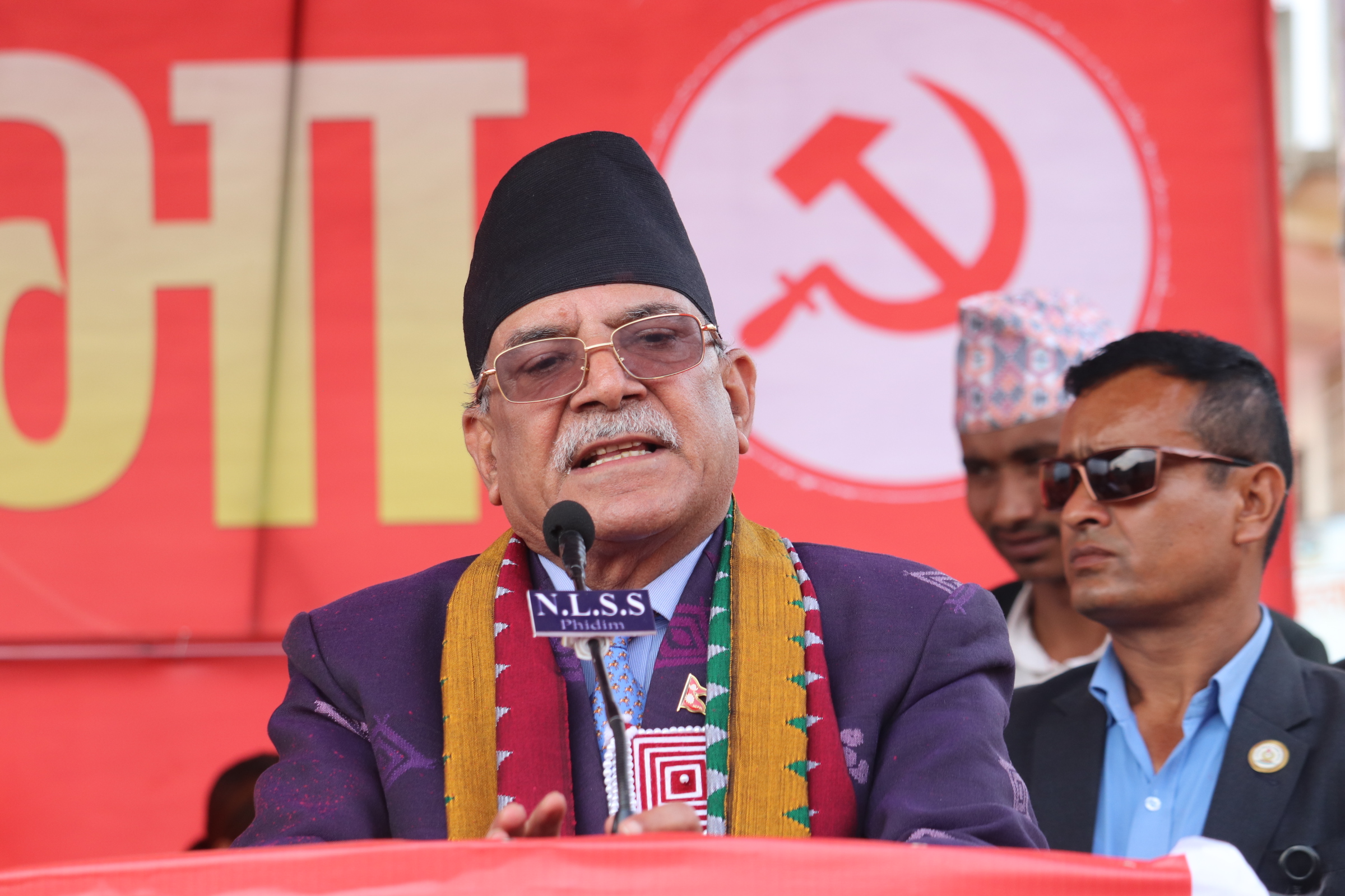 “मध्यपहाडी लोकमार्गको प्रस्तावक हामी हौं : अध्यक्ष प्रचण्ड