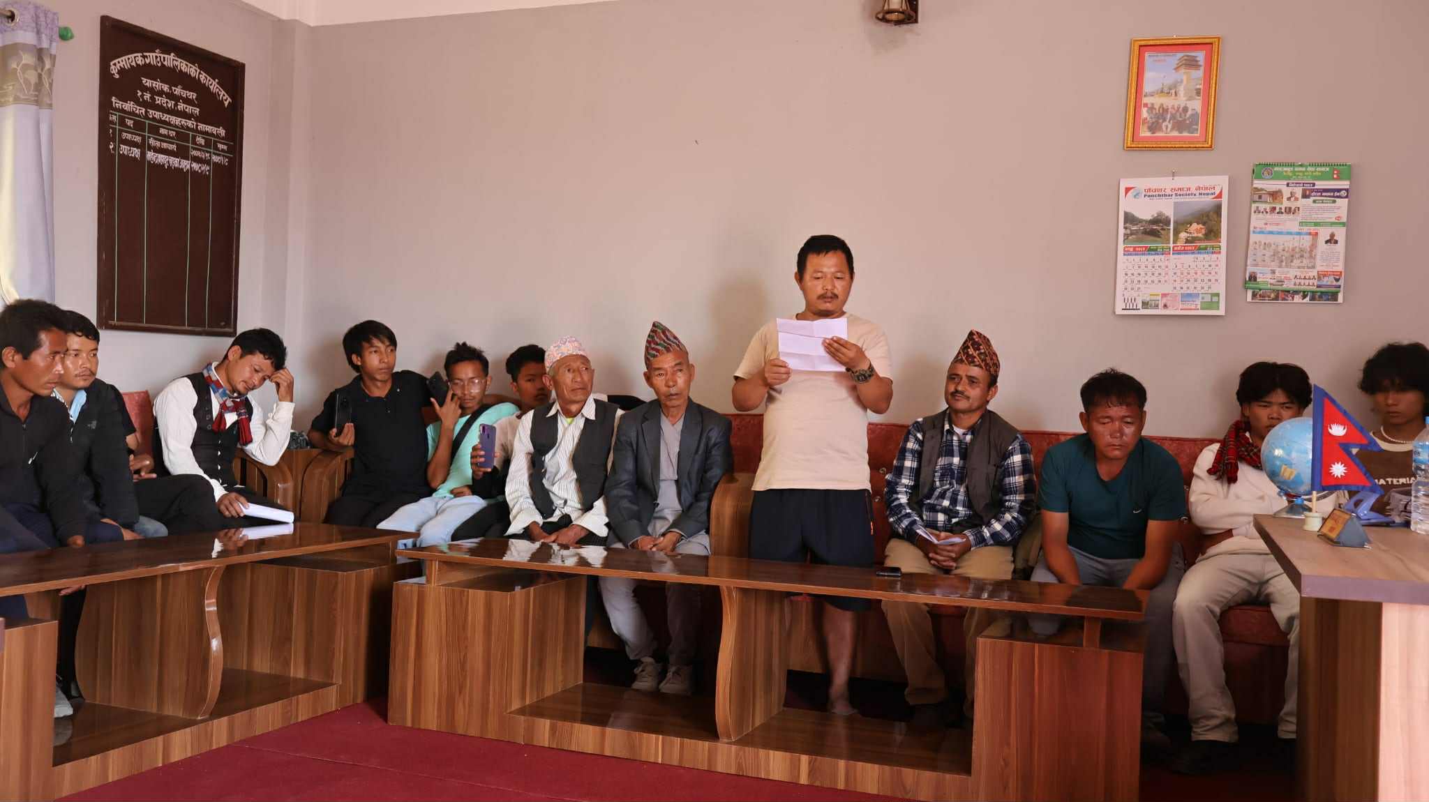 विद्यालय मर्ज गरे आन्दोलन गर्ने अभिभावकको चेतावनी